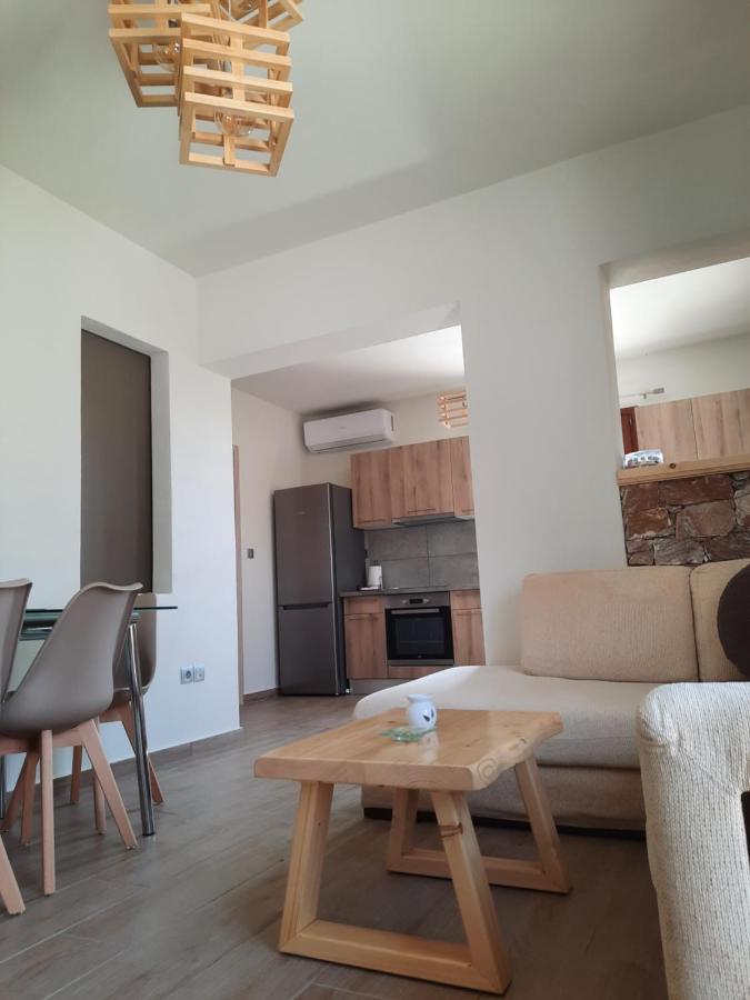 Villa Adeiata Adiata Exteriér fotografie
