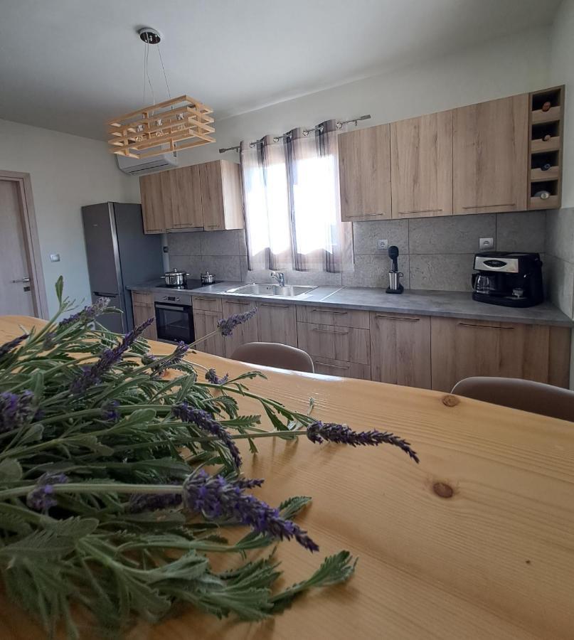 Villa Adeiata Adiata Exteriér fotografie